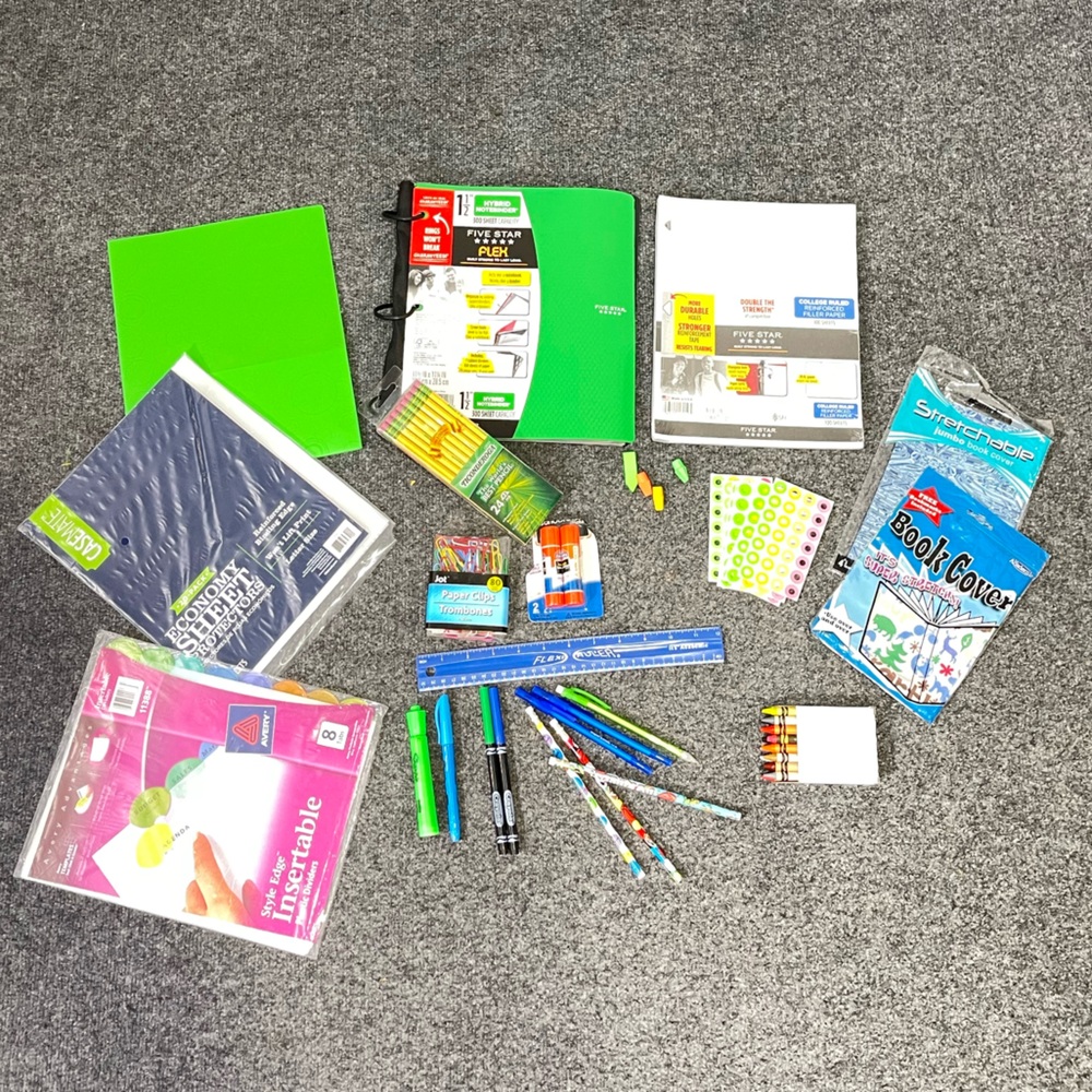 Green & Blue Themed Back to School Supplies Bundle 📘🍏